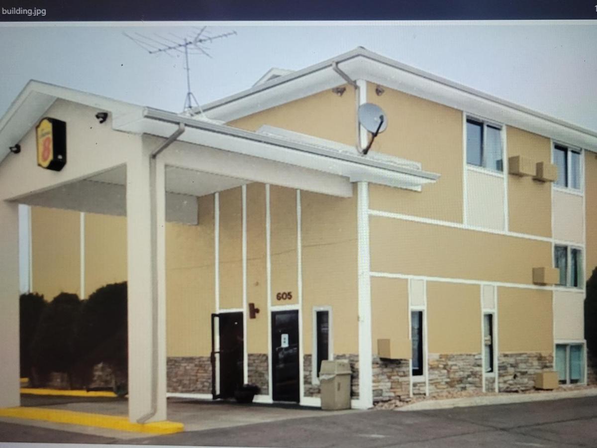 科罗拉多斯普林斯24号公路东pafb区速8酒店 Cimarron Hills 外观 照片